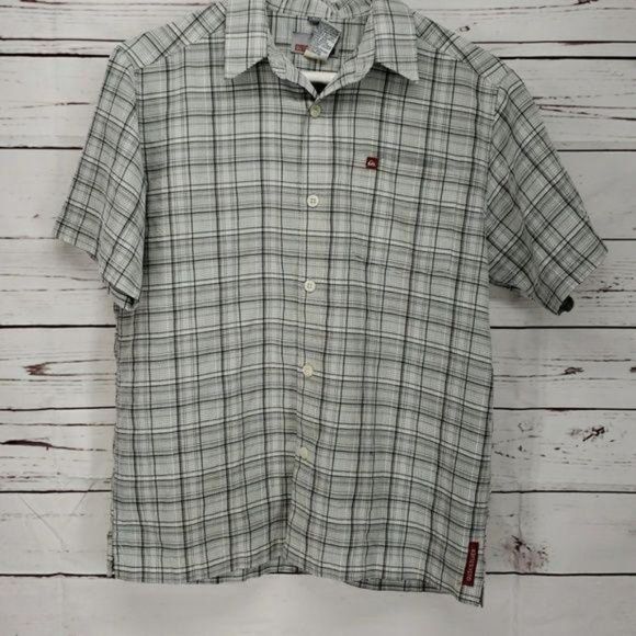 QuikSilver Boys Plaid Button Down Short‎ Sleeve Shirt Size Medium - Picture 2 of 5